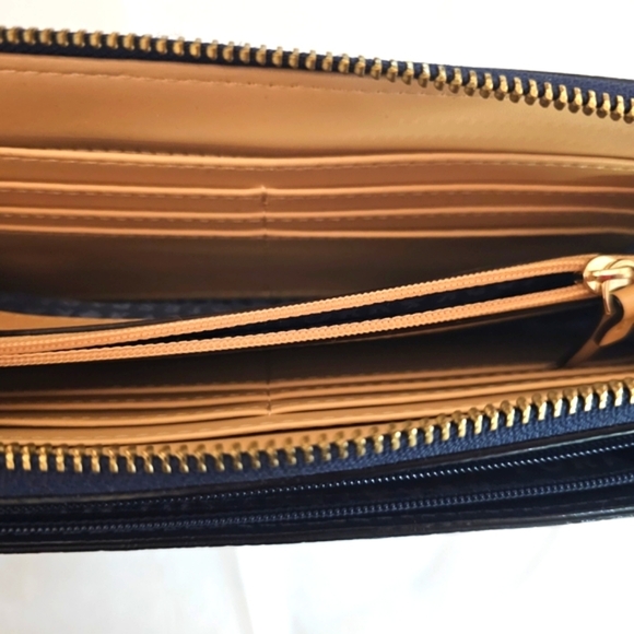 Kate Spade Grand Street Leyton Dark Blue Leather Wristlet Wallet L Zip - Picture 12 of 12